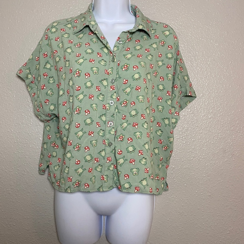 Hot Topic Frog Mushroom Shirt Medium Collared Cottagecore Goblincore Fairycore